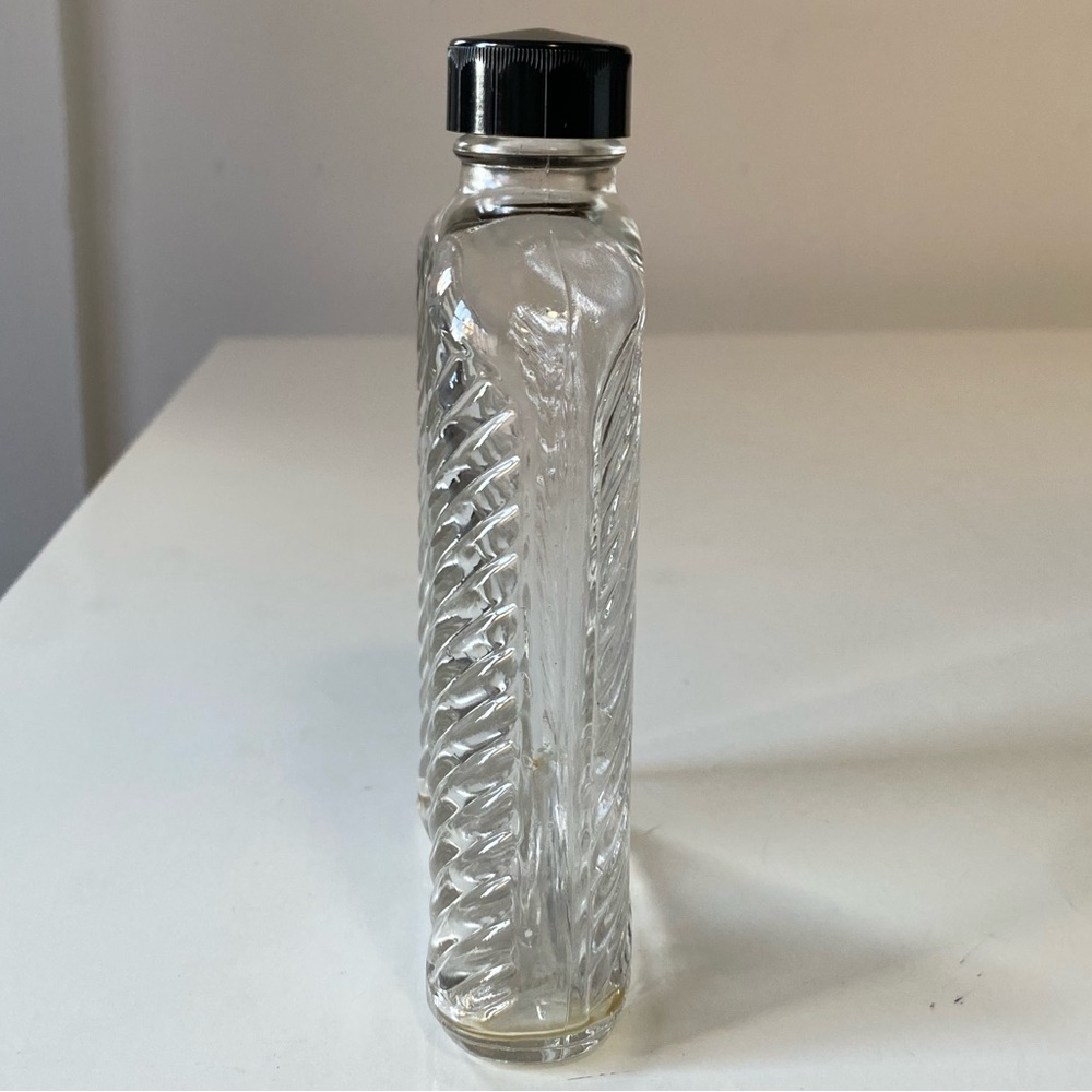 Vintage 1927 Universal Ribbed Glass Hip Flask – Prohibition Era Barware - Picture 9 of 9
